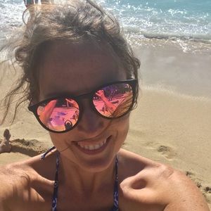 Meet your Posher, Alison